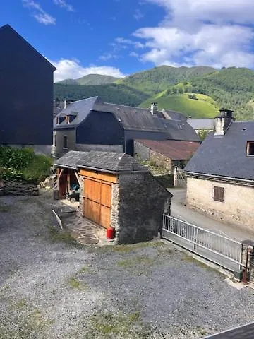 Prázdninový dům Maison De A La Montagne *